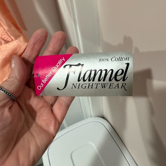 NWT vintage Flannel Nightwear set, with pants in Soft peach, bust size 36 - Picture 2 of 9